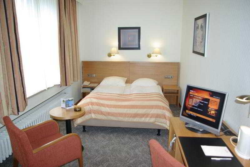 Hotel Central Molitor Luxembourg Room photo